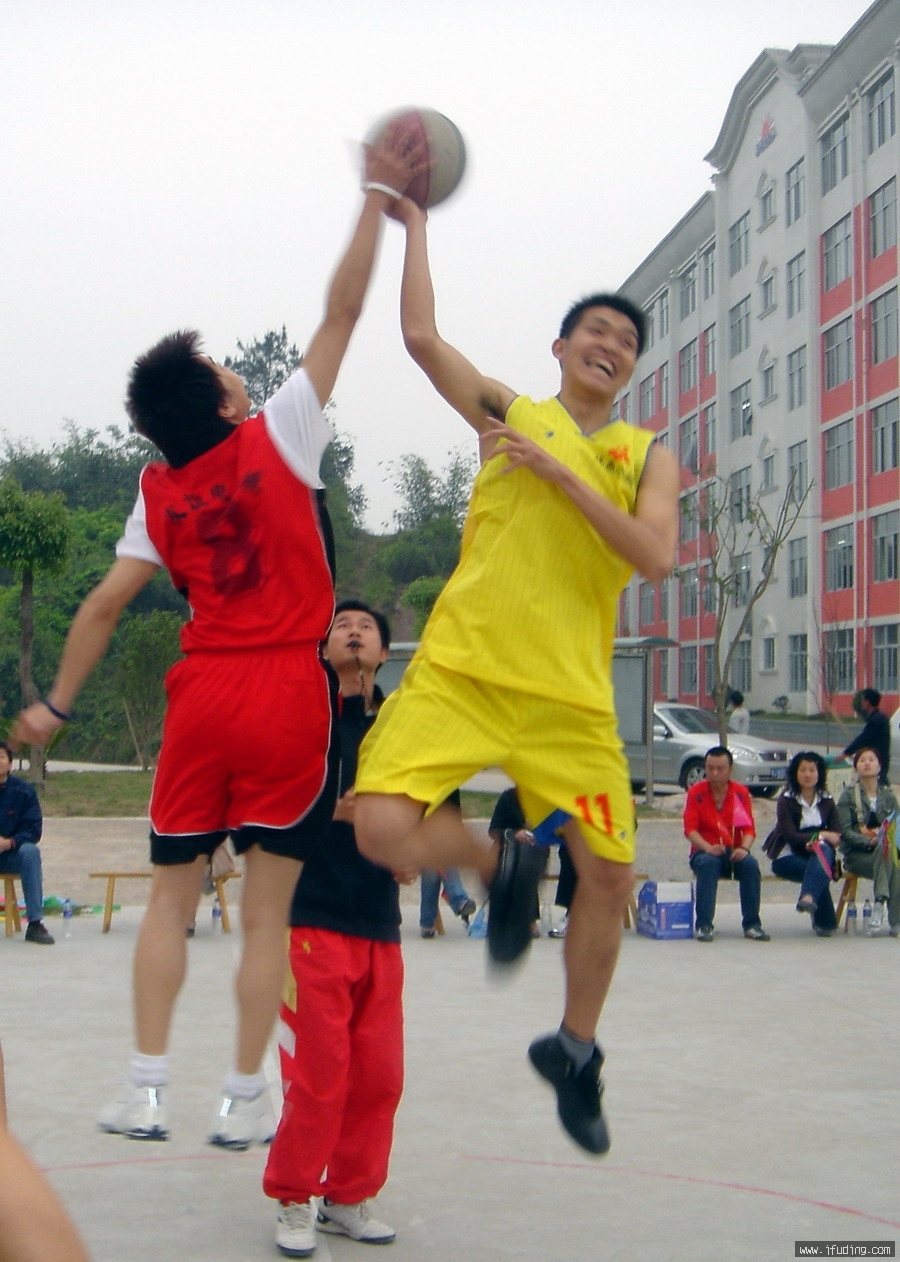 20070414_1e94fdea8402faa9e96cokZKv3flfZoI[1].jpg