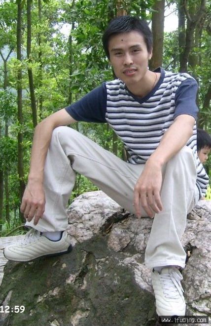 ztK1xMgxqwy_MCuj3813LuR8.jpg